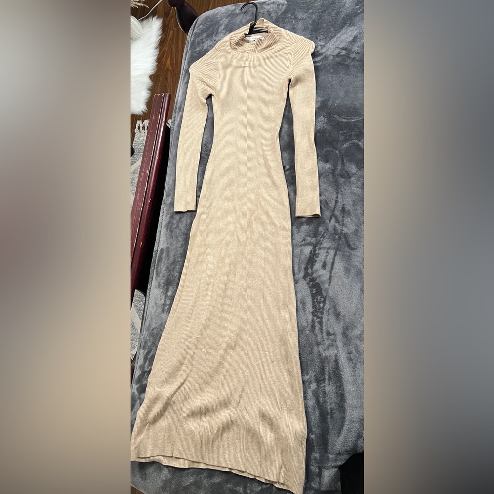 body-con dress (mango) colr : tan
